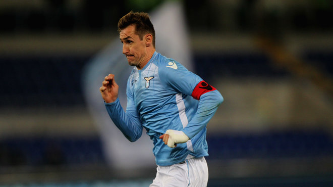 图片报：法比奥-席尔瓦渴望参加世界杯，正推动冬窗离开多特（图片报：为踢世界杯，法比奥-席尔瓦正推动冬窗离开多特）