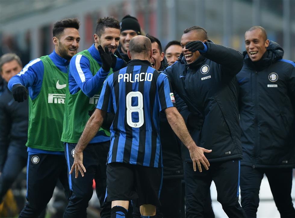 凯尔特人外线命中率提升，进攻体系稳定（凯尔特人三分回暖，进攻运转趋于稳定）