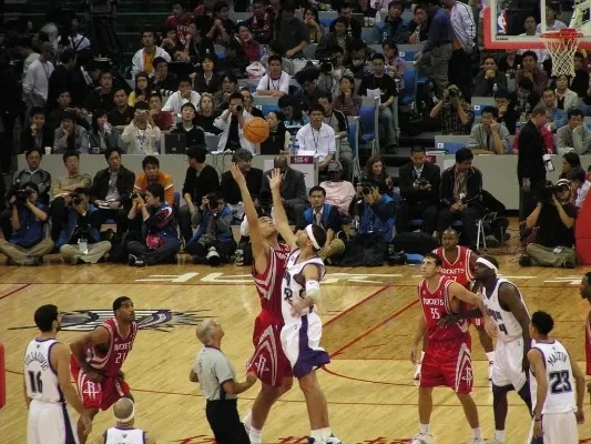 门德斯：不知道为啥有这么多关于亚马尔的噪音，我们都年轻过（门德斯谈亚马尔：不解外界喧嚣，谁不曾年轻？）