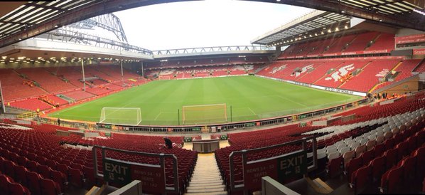 71岁成龙回应衰老：能慢慢变老是幸运（71岁成龙谈衰老：能从容老去是福气）