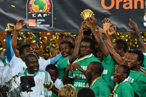 高诗岩跟克里斯连着两场视觉冲击力非常炸裂的配合，看着太爽了（高诗岩与克里斯连续两场上演炸裂连线，爽度拉满）