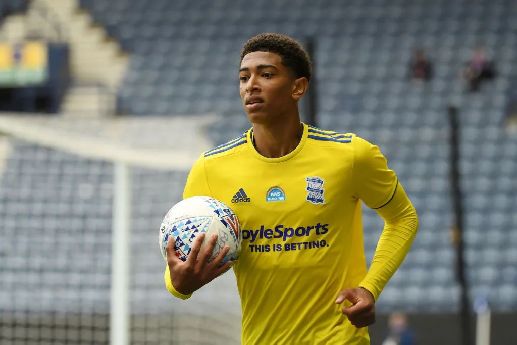 霍伊伦本赛季10场联赛制造5球，上赛季32场英超仅制造4球