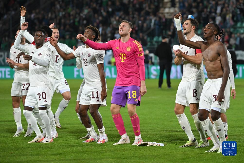 围绕着莱万与凯恩的转会传闻大家觉得拜仁会同意吗？（莱万、凯恩转会风声四起，拜仁会放行吗？）