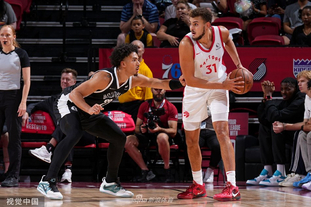 每体：特狮和什琴斯尼明夏恐离队，巴萨计划回收外租门将雅科（每体：特尔施特根与什琴斯尼或于明夏离队，巴萨考虑召回外租门将雅科）