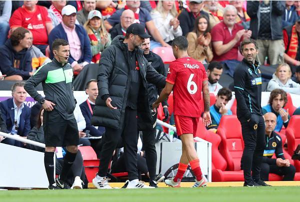 尤尔曼德：哈兰德是最好的前锋之一，但足球始终是团队运动（尤尔曼德：哈兰德跻身一流锋线，但足球归根结底是团队运动）