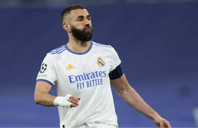 比肩阿德和埃托奥，劳塔罗本赛季出战的三场欧冠比赛均有进球（劳塔罗本季欧冠三战皆破门，与阿德、埃托奥并列纪录）