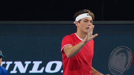 中国队获得女子4X50米水面蹼泳接力冠军