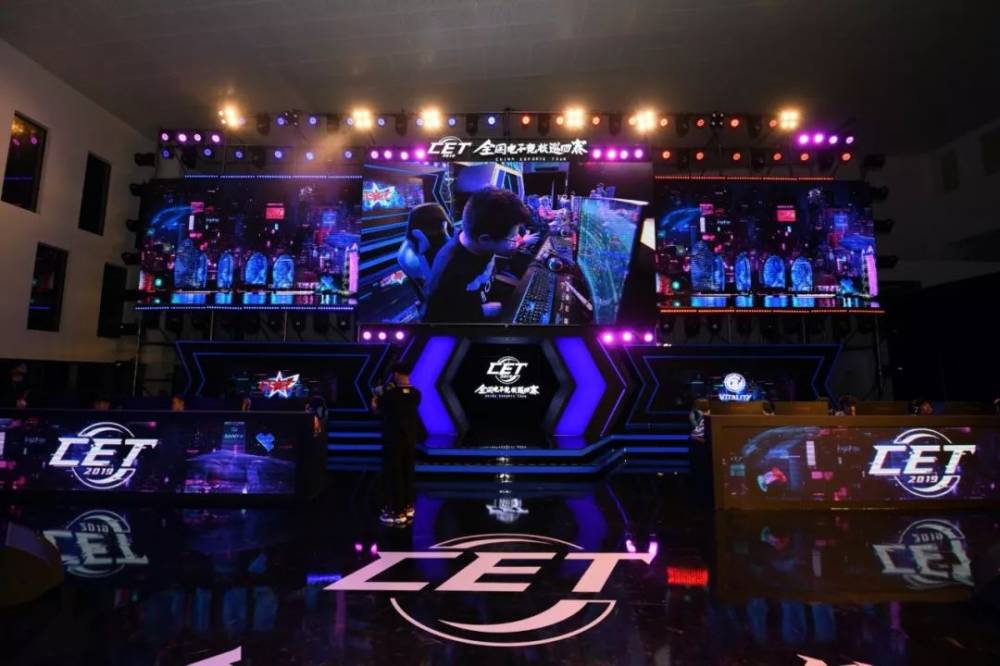 他们的表现 他们的表现